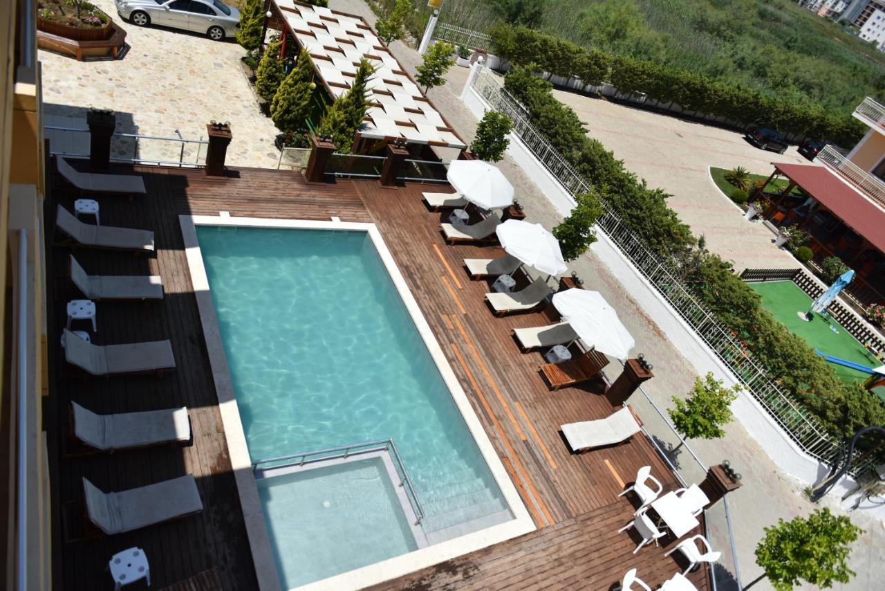 Hotel Kriti Max , Shengjin Shëngjin المظهر الخارجي الصورة