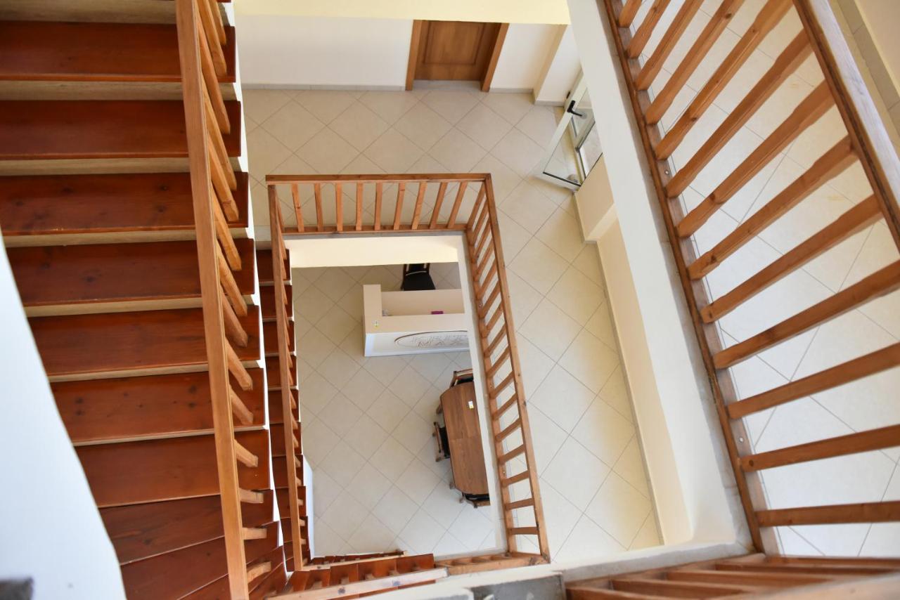 Hotel Kriti Max , Shengjin Shëngjin المظهر الخارجي الصورة
