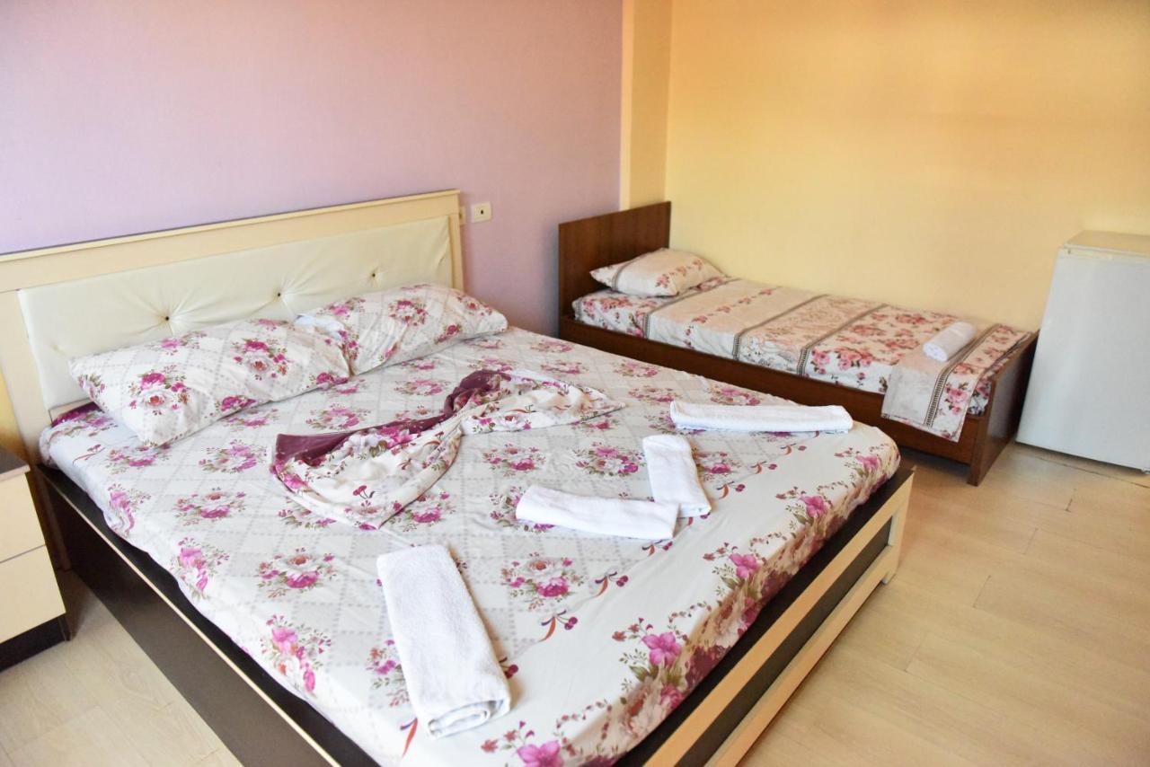 Hotel Kriti Max , Shengjin Shëngjin المظهر الخارجي الصورة