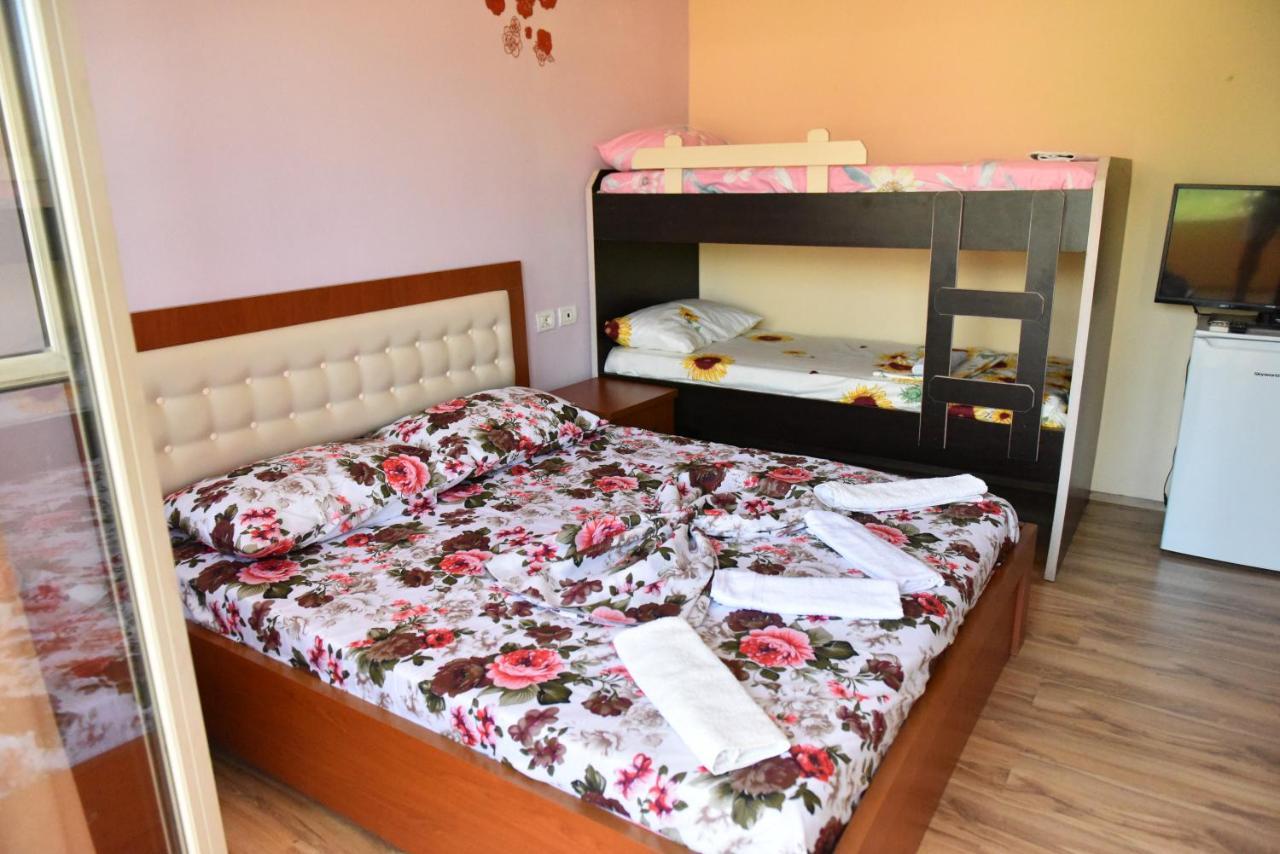 Hotel Kriti Max , Shengjin Shëngjin المظهر الخارجي الصورة
