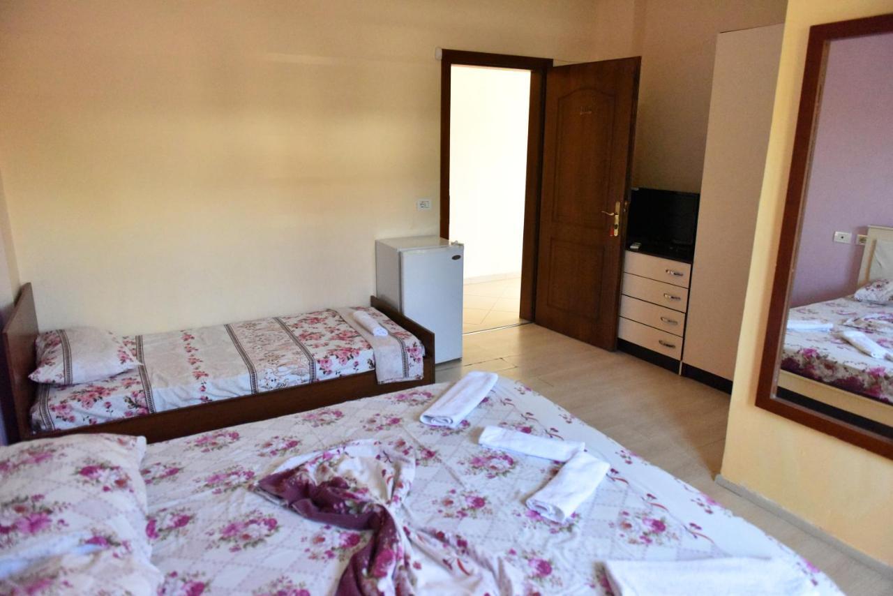 Hotel Kriti Max , Shengjin Shëngjin المظهر الخارجي الصورة