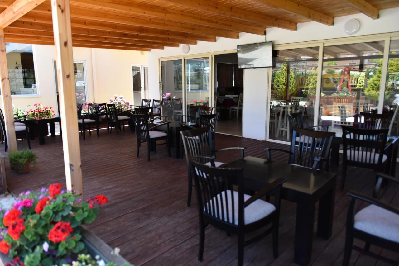 Hotel Kriti Max , Shengjin Shëngjin المظهر الخارجي الصورة